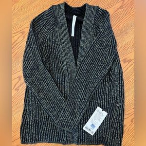 NWT Lululemon Cotton Cashmere Blend Sweater. Black and green.